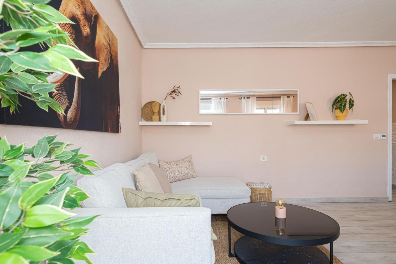 Casa Terra: Apartment 50 Meters From The Beach Torrevieja Buitenkant foto