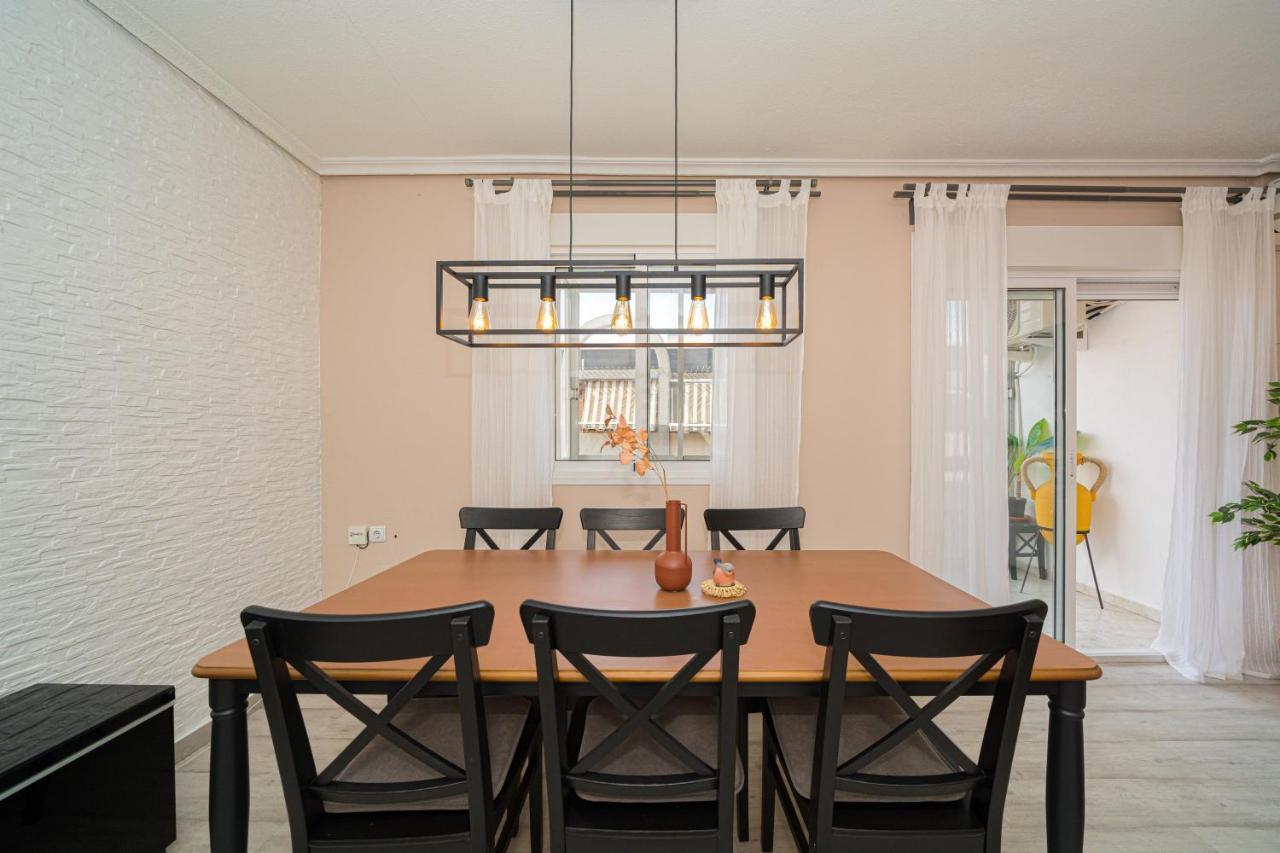 Casa Terra: Apartment 50 Meters From The Beach Torrevieja Buitenkant foto