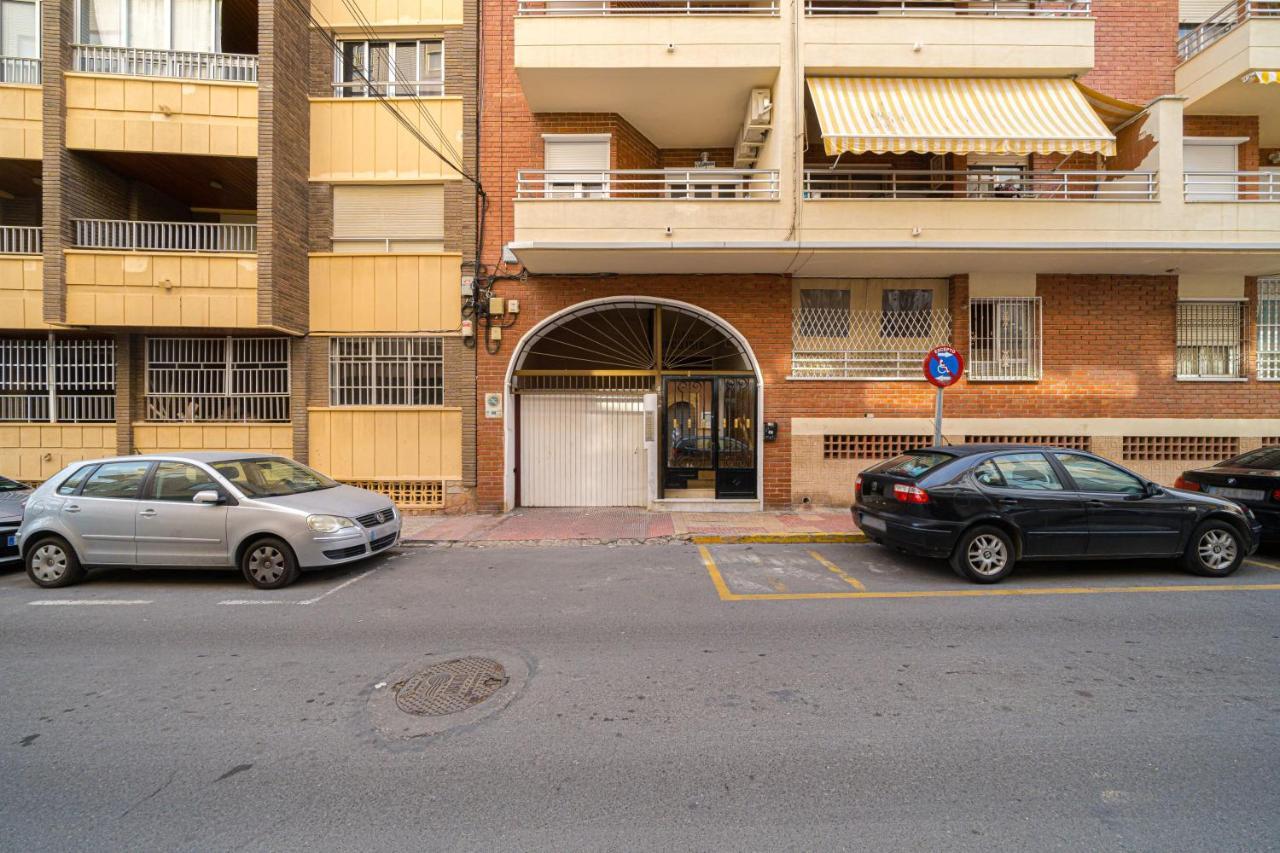 Casa Terra: Apartment 50 Meters From The Beach Torrevieja Buitenkant foto
