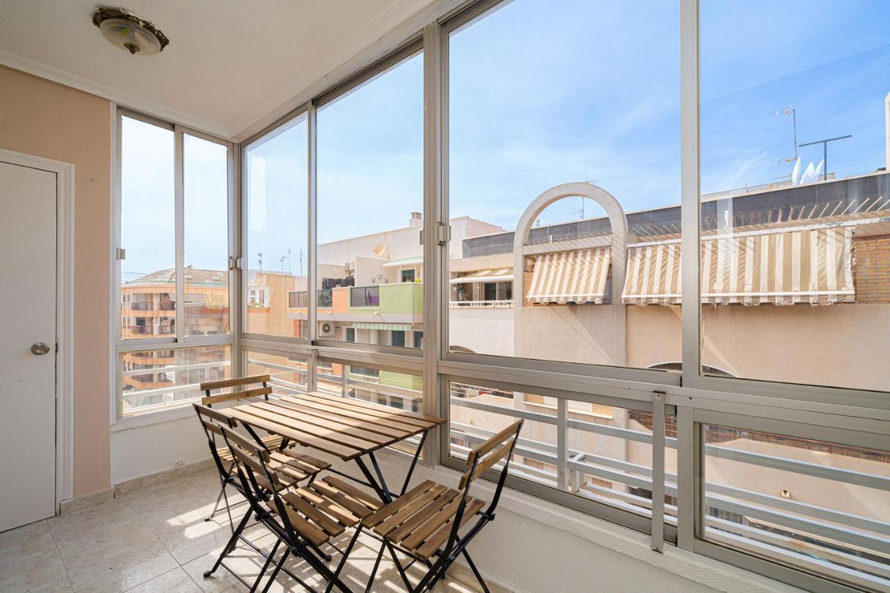 Casa Terra: Apartment 50 Meters From The Beach Torrevieja Buitenkant foto